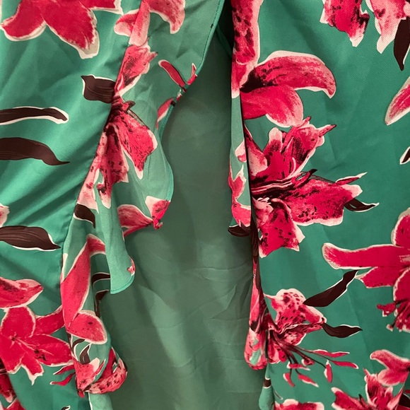 Luxxel maxi dress NWT Floral Print low back lace - Picture 5 of 8